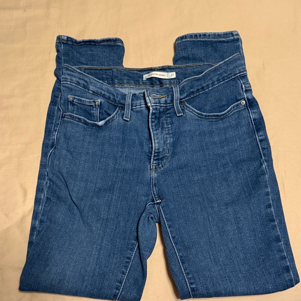 Levi's Women's Straight Leg Blue Jeans